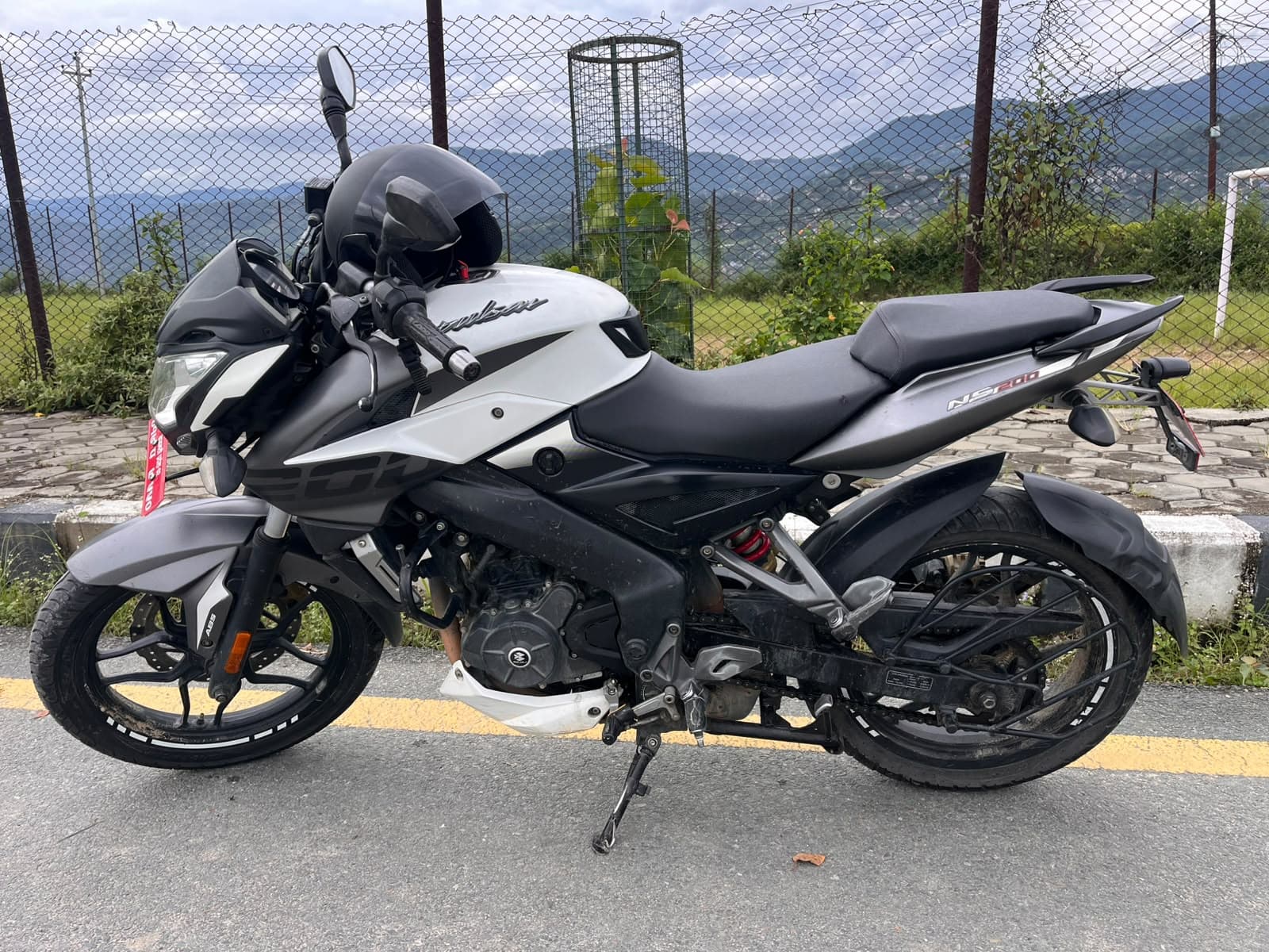 Bajaj Pulsar NS 200 motorbike for rent in Lalitpur